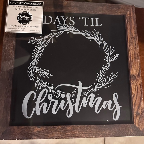 Magnetic Chalkboard Christmas Countdown - Picture 2 of 5